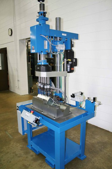 hypneumat-tapping-machine